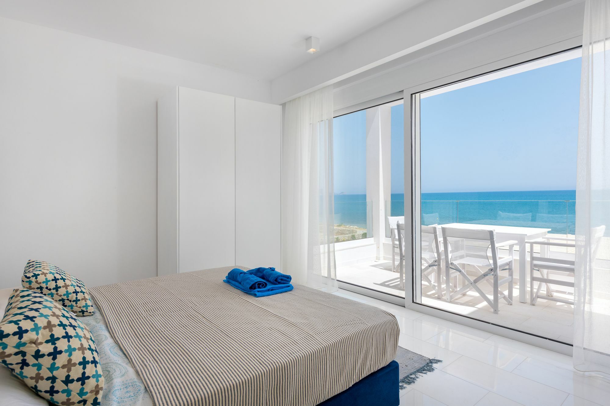 Maria & Nada Beachfront וילה *