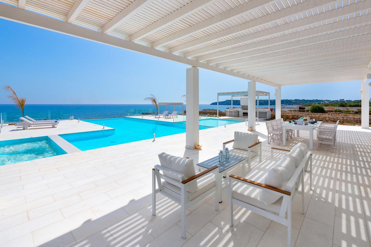 Maria & Nada Beachfront * Kolymbia